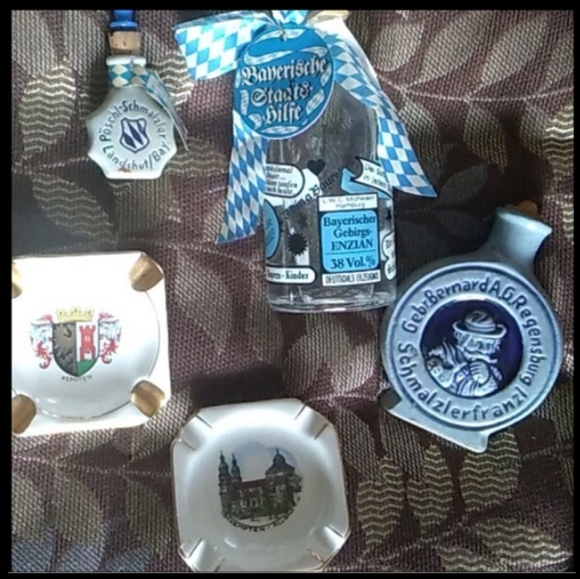 🐦 BLUEBIRD FRAMED ART LOOKS LIKE Stained Glass 🐦 Nature lovers GREAT GIFT 🎁 - Picture 11 of 16